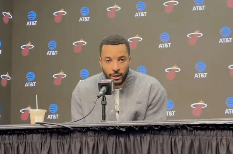 竞技宝赛事-鲍威尔谈阿德巴约：我对他说要继续坚持，他清楚自己的能力