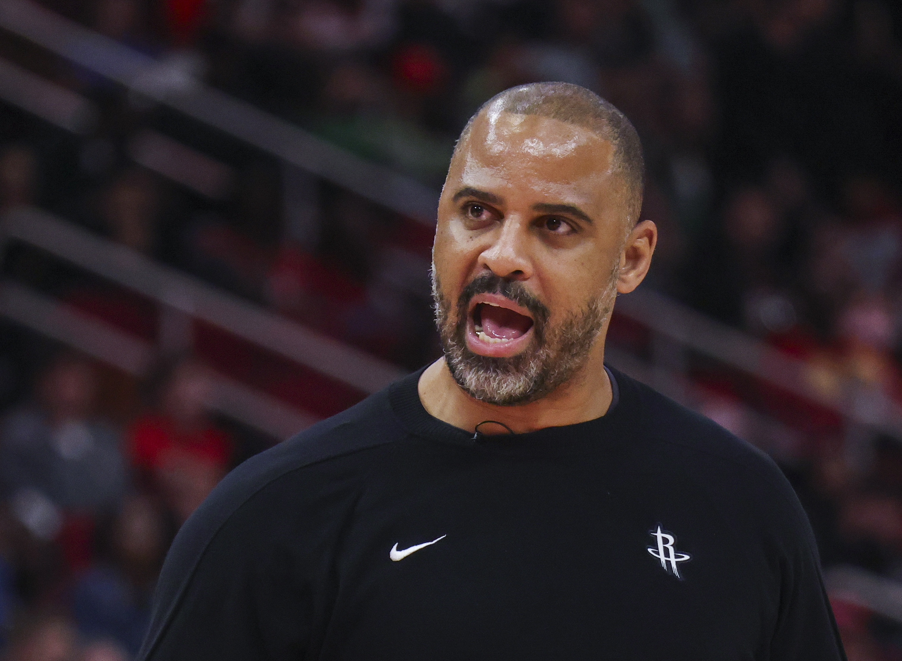 竞技宝LOL-乌度卡：防守文班就是多人围堵主动贴防 我们成功打乱了他的节奏